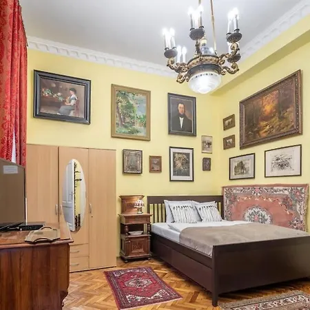 Authentic Apartment *