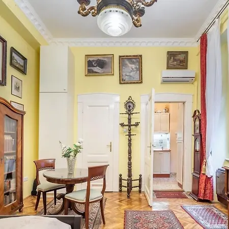 Apartment Authentic *